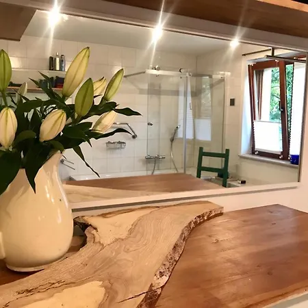 Ferienwohnung Am Burgberg Apartman *